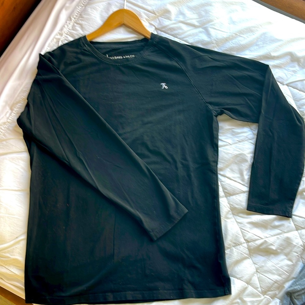 Tailored Athlete Long Sleeve Black